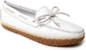 Minnetonka Women's Deerskin Tread